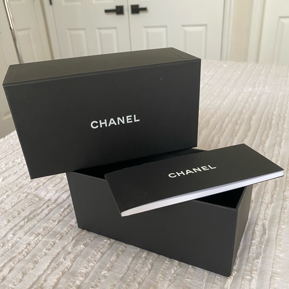 Chanel White Sunglasses Goggle style Silver Hardware - Picture 13 of 13